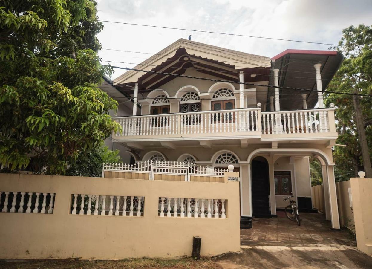 Neverbeen To Lagoon Town Lägenhet Batticaloa Exteriör bild